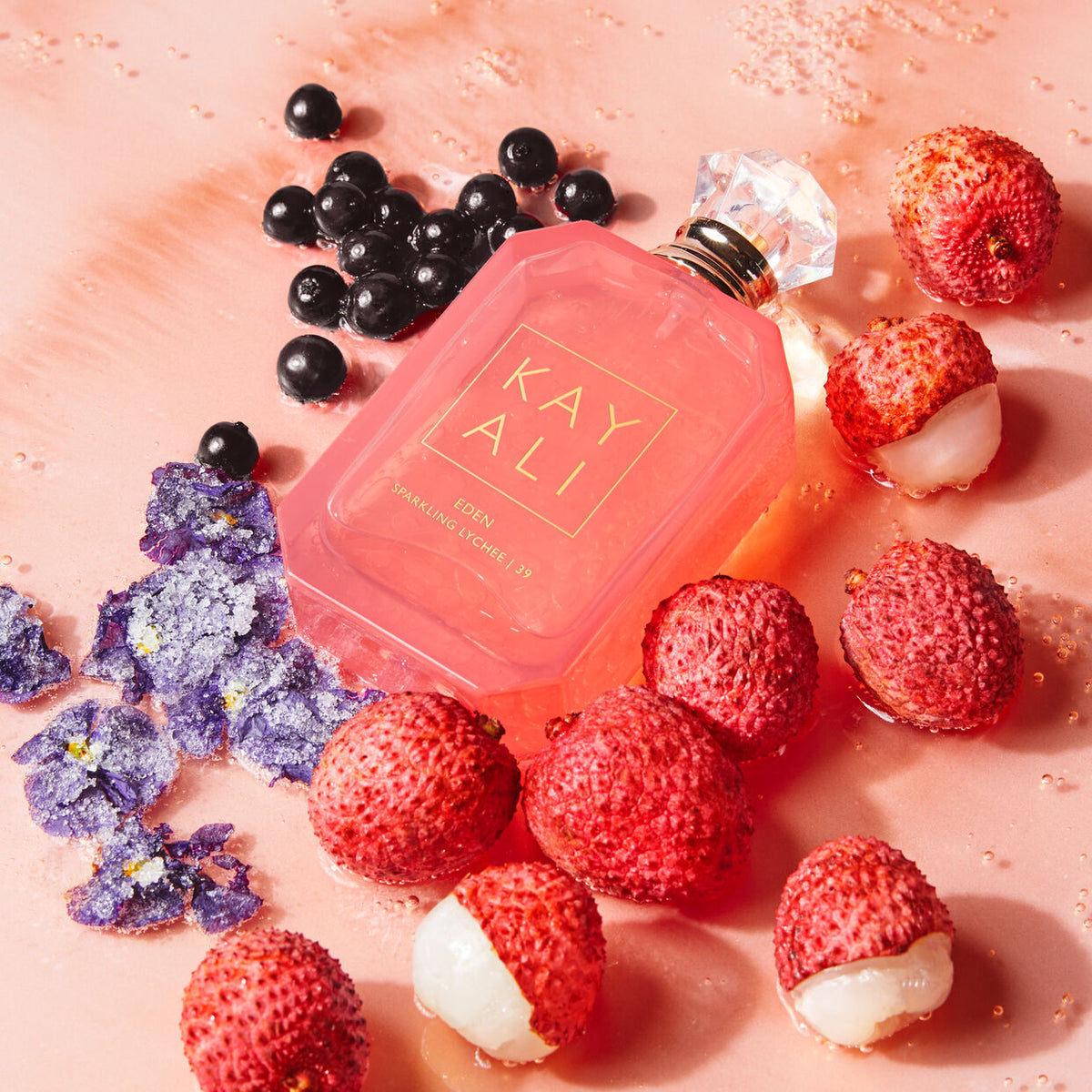 Eden Sparkling Lychee | 39 Eau de Parfum di Kayali Fragrances da donna